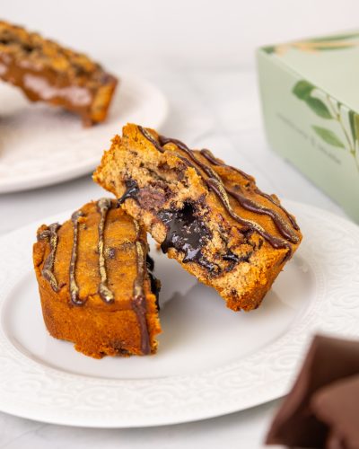 TORTA COOKIE PROTEICA INDIVIDUAL, RECHEADA DE BRIGAEDEIRO.jpg